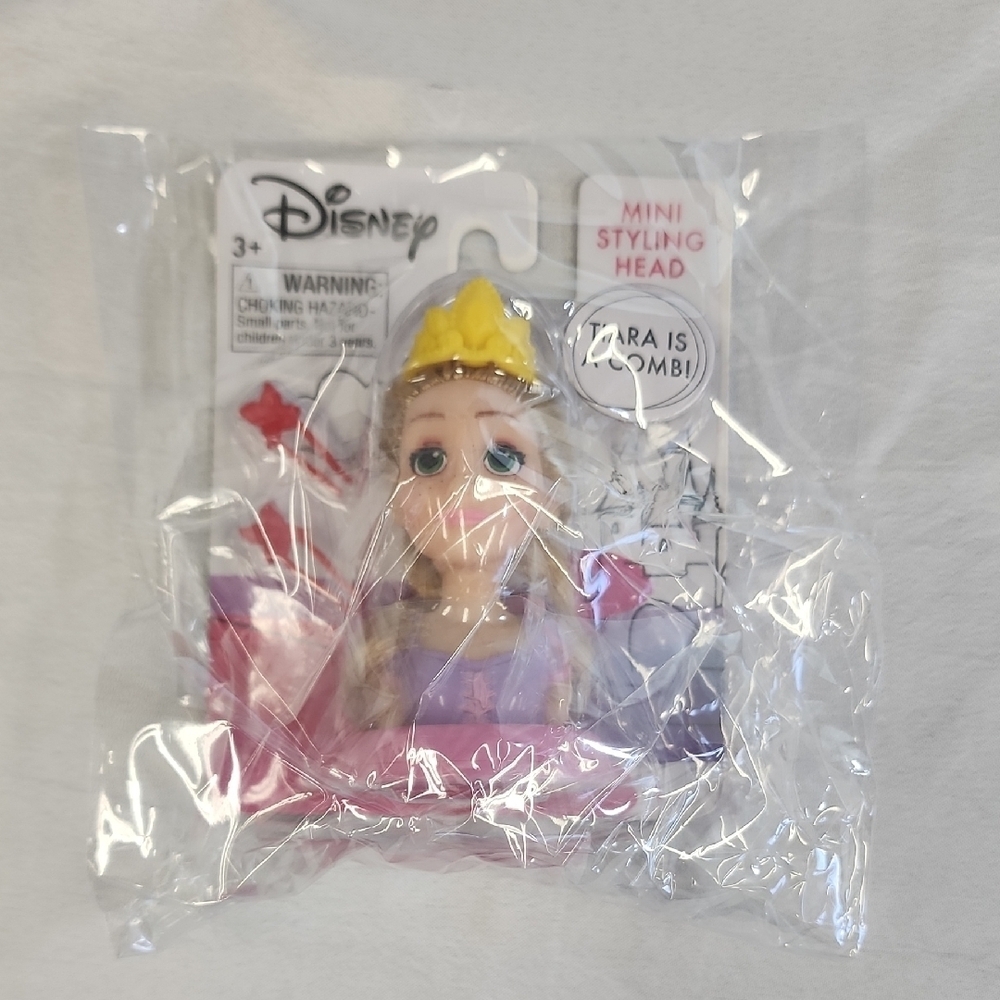 Disney Mini Styling Head with Yellow Crown Disney Princess Head Blond